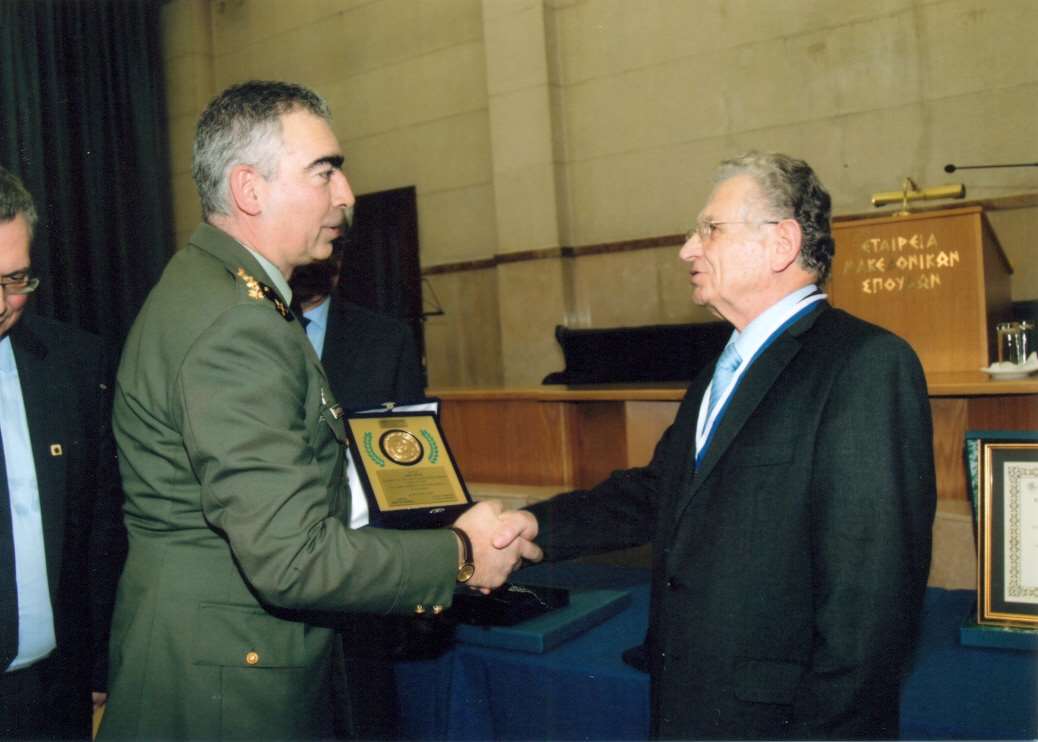 1425817647 efpoiias_2015