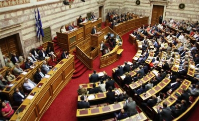 Με 178 "ναι" εγκρίθηκε το δημοψήφισμα-Στις κάλπες στις 5 Ιουλίου