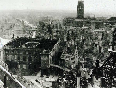 Στις 13 Φεβρουαρίου 1945 ισοπεδώνεται η Δρέσδη
