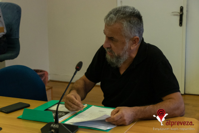 Θ. Δράκος: “Υπάρχει ένας τοπογράφος στο Δήμο να συνεννοηθούμε; Image Maker όμως υπάρχει...”