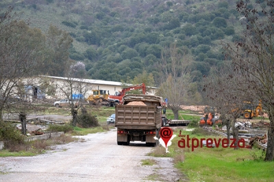 Ανακοίνωση της ΚΟΒ Φιλιππιάδας του ΚΚΕ για τη φιλοξενία προσφύγων