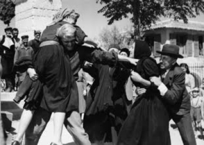 Στις 2 Δεκεμβρίου 1957 κάνει πρεμιέρα το « Ο Χριστός ξανασταυρώνεται»