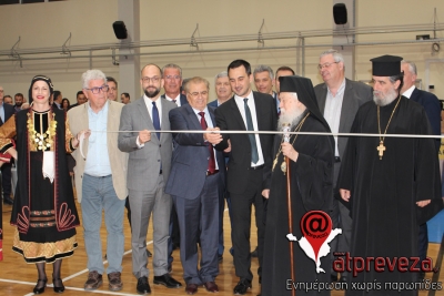 Εγκαινιάστηκε εν μέσω συγκίνησης το νέο Κλειστό-στολίδι του Φαναρίου – Χαρίτσης: “Τα έργα ανήκουν στον ελληνικό λαό” (photos)