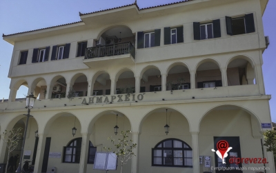 Στο πρόβλημα των “συμβάσεων στα λόγια” εμπλέκεται πλέον και η νυν δημοτική αρχή – Τι ισχύει και το ζήτημα της “πολιτικής κάλυψης” από τον Δήμαρχο...