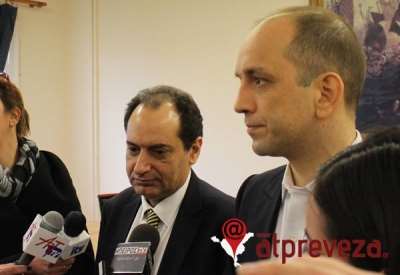 Σπίρτζης: «Είναι δυνατό να μην έχει προβλεφθεί σε ένα έργο όπως η Ιόνια Οδός η σύνδεση του Αγρινίου και της Πρέβεζας;»