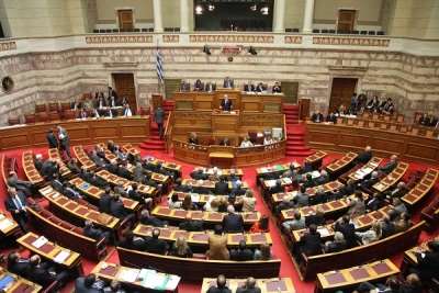 «Ναι» από τον Τσουμάνη στον προϋπολογισμό, «Όχι» από τον Μπάρκα