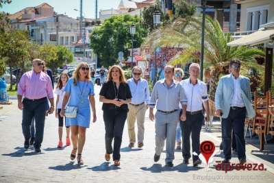 Φώφη Γεννηματά από την Πρέβεζα: «Η Κυβέρνηση μέρα με την ημέρα καταρρέει – Είναι ανίκανοι» (vid)