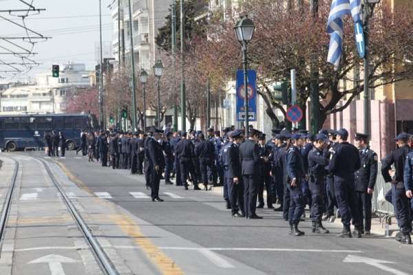ΑΝΤΑΡΣΥΑ Πρέβεζας: «Χούντα στις παρελάσεις»