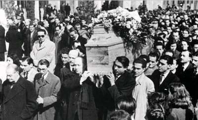 Στις 27 Φεβρουαρίου 1943 εκπνέει ο ποιητής Κωστής Παλαμάς