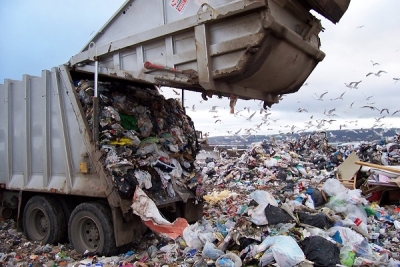 Μεγάλα «τζάκια» και εκδοτικά συγκροτήματα στη «μάχη» για τα σκουπίδια της Ηπείρου