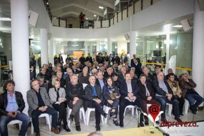 ΠΑΣΟΚ Πρέβεζας: «Είναι απαράδεκτο και δεν μπορεί να υφίσταται να είναι καταργημένη η Δυτική προβλήτα του εμπορικού λιμένα»