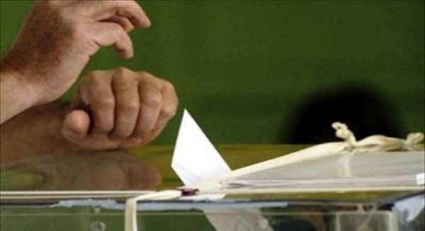 Δεύτερο κόμμα ο ΣΥΡΙΖΑ, επτακομματική Βουλή