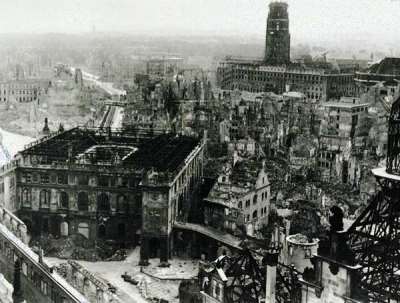 Στις 13 Φεβρουαρίου 1945 ισοπεδώνεται η Δρέσδη