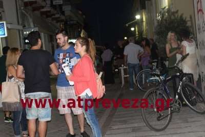 Δράση του ΣΥΡΙΖΑ στην Πρέβεζα υπέρ του «ΟΧΙ» - Κοινή εκδήλωση στην Πρέβεζα για το «ΝΑΙ» από ΝΔ, ΠΑΣΟΚ, Ποτάμι και ΚΙΔΗΣΟ