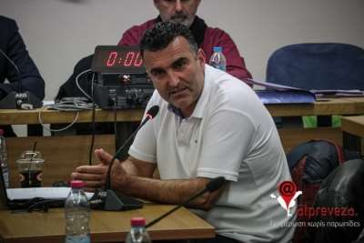 Γιώργος Νίτσας για το θέμα με τα αδέσποτα: “Κατέθεσα στον κ. Εισαγγελέα Πρωτοδικών Πρέβεζας μηνυτήρια αναφορά κατά παντός υπευθύνου”