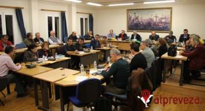 Η… ατάκα Μπαϊλη για τις εκλογές και το πρόσωπο-φάντασμα του ΔΛΤ
