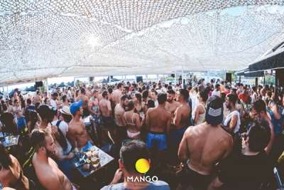 Με εντυπωσιακό τρόπο τα γενέθλια του MANGO beach bar!